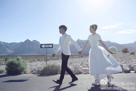 古巨基微博公布與助理女友結婚照 古巨基微博公布與助理女友結婚照