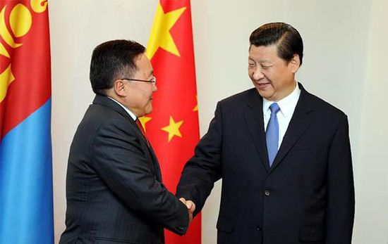 去年9月12日，國家主席習(xí)近平在比什凱克會見蒙古國總統(tǒng)額勒貝格道爾吉。 新華社記者謝環(huán)馳攝