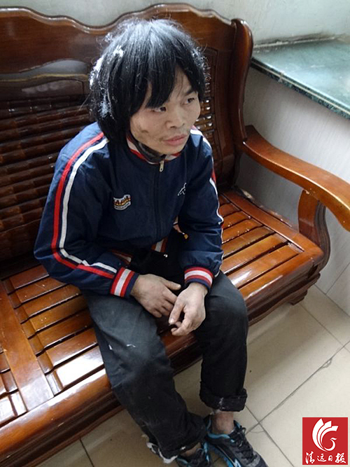 1997年16歲時被“杜某”以招工名義帶離家鄉(xiāng)關押干活至今。