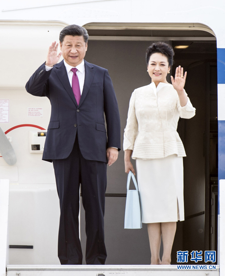 習(xí)近平抵達(dá)華沙 開(kāi)始對(duì)波蘭共和國(guó)進(jìn)行國(guó)事訪(fǎng)問(wèn) 習(xí)近平抵達(dá)華沙 開(kāi)始對(duì)波蘭共和國(guó)進(jìn)行國(guó)事訪(fǎng)問(wèn)