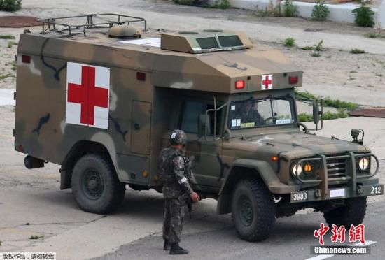 資料圖：當(dāng)?shù)貢r間2014年6月23日，韓國江原道哨所槍擊事件肇事士兵林某已被抓獲