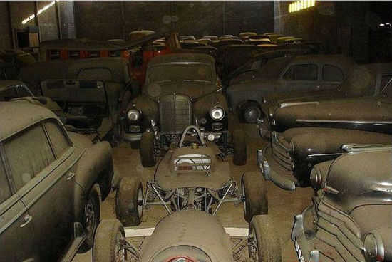 葡萄牙農(nóng)場(chǎng)倉庫驚現(xiàn)大量老爺車 價(jià)值數(shù)百萬英鎊(組圖) 葡萄牙農(nóng)場(chǎng)倉庫驚現(xiàn)大量老爺車 價(jià)值數(shù)百萬英鎊(組圖)