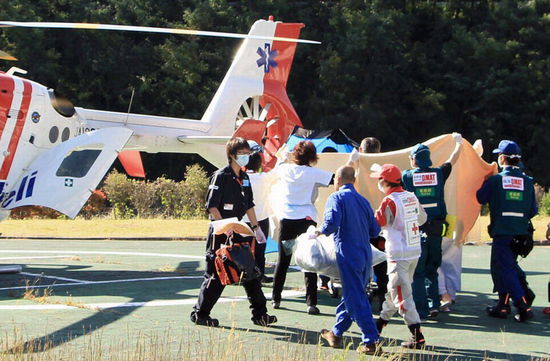 日本火山噴發(fā)致30余人心臟驟停 游客稱(chēng)場(chǎng)景 如地獄 (圖)