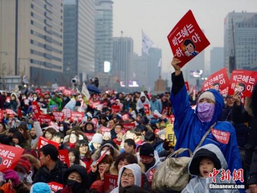 11月26日，韓國爆發(fā)“親信干政”事件后第五輪大規(guī)模集會(huì)。