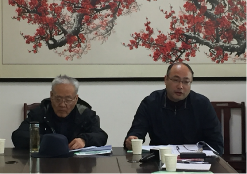 （左：原周口地區(qū)常委秘書長(zhǎng)梁祖靈 ；右：鄲城縣委常委組織部長(zhǎng)侯磊 ）
