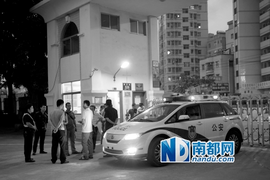 　接人的親戚和校方一度沒談攏,雙方甚至差點(diǎn)鬧到派出所。