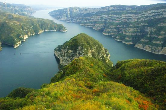 到黃河三峽“飛”黃河、拜孔子、探溶洞