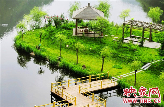 美不勝收 爬山、游園、賞奇觀（組圖）