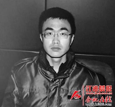 阿輝照片。（當(dāng)?shù)鼐教峁? uploadpic=