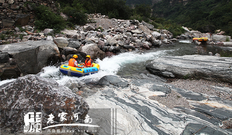 這個夏天,到關(guān)山、八里溝漂流戲水爽“到家”了