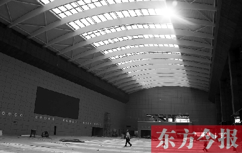 作為高鐵鄭州東站最重要的配套工程，鄭州綜合交通樞紐公路客運(yùn)站的裝修工作即將完成，預(yù)計(jì)今年9月底與鄭州