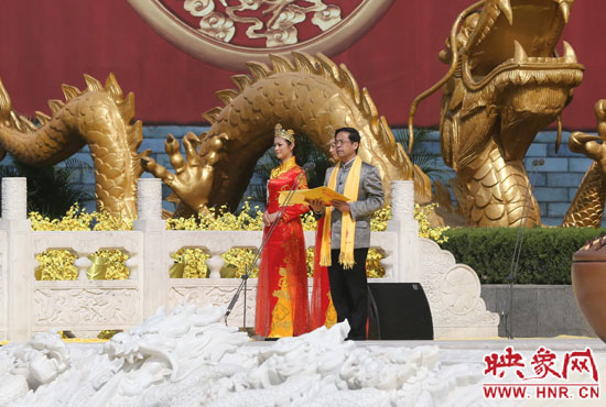 省委副書記、省政協(xié)主席葉冬松致歡迎詞。映象網(wǎng)記者 邵恰 攝