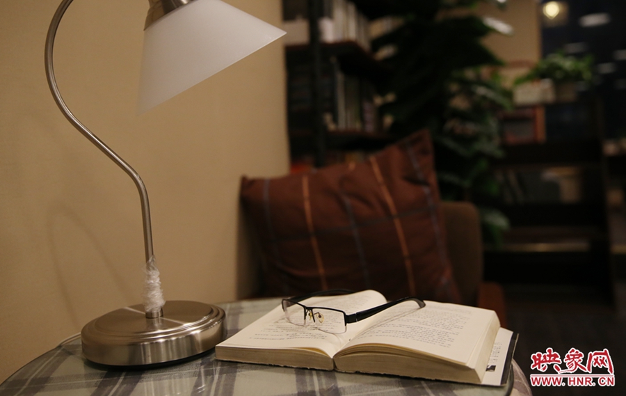 書(shū)店內(nèi)的裝飾。