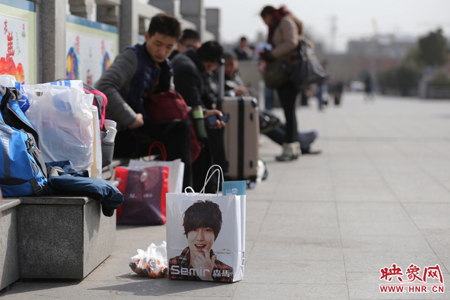 春運(yùn)中的“明星”身影。