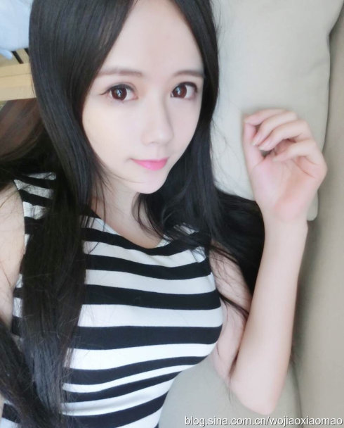 湖大21歲?；ㄇ巴购舐N無(wú)懼走光